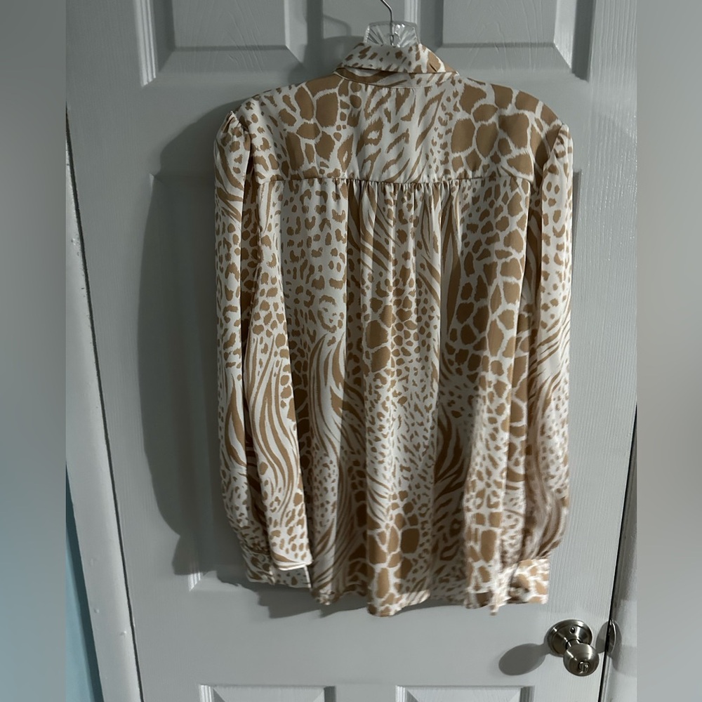 Button down blouse - Picture 5 of 5
